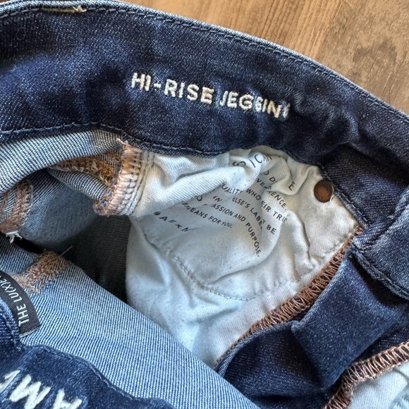 AE High Rise Jeggings. - Picture 5 of 6